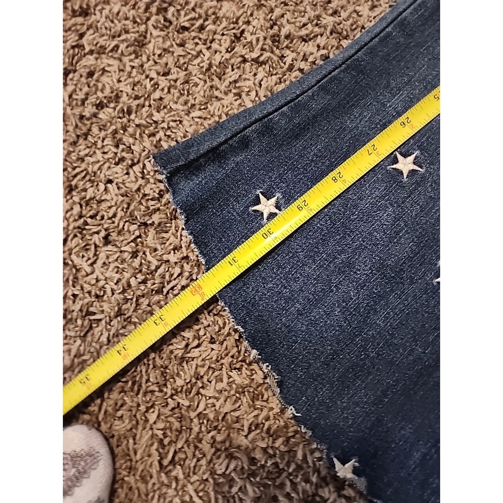Judy Blue JB88376 Star Embroidered High Rise Super Flare Jean Women's Size 9/29 - Picture 9 of 11